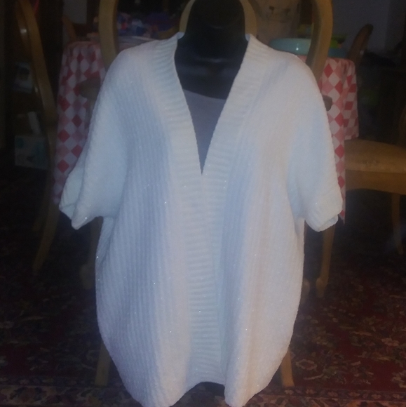 Torrid cream silver lurex plushy cocoon top 00 - Picture 2 of 7